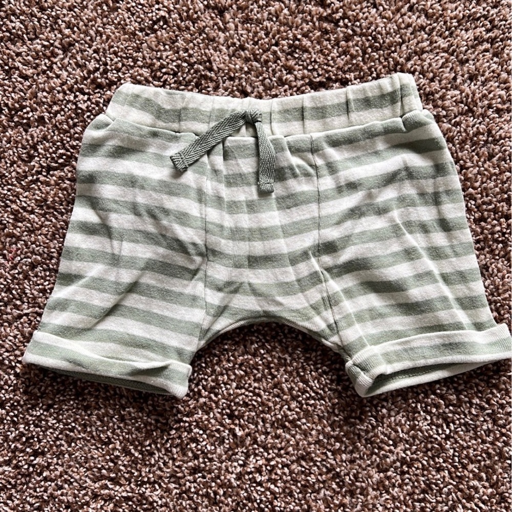 Kate Quinn Shorts | 0-3M